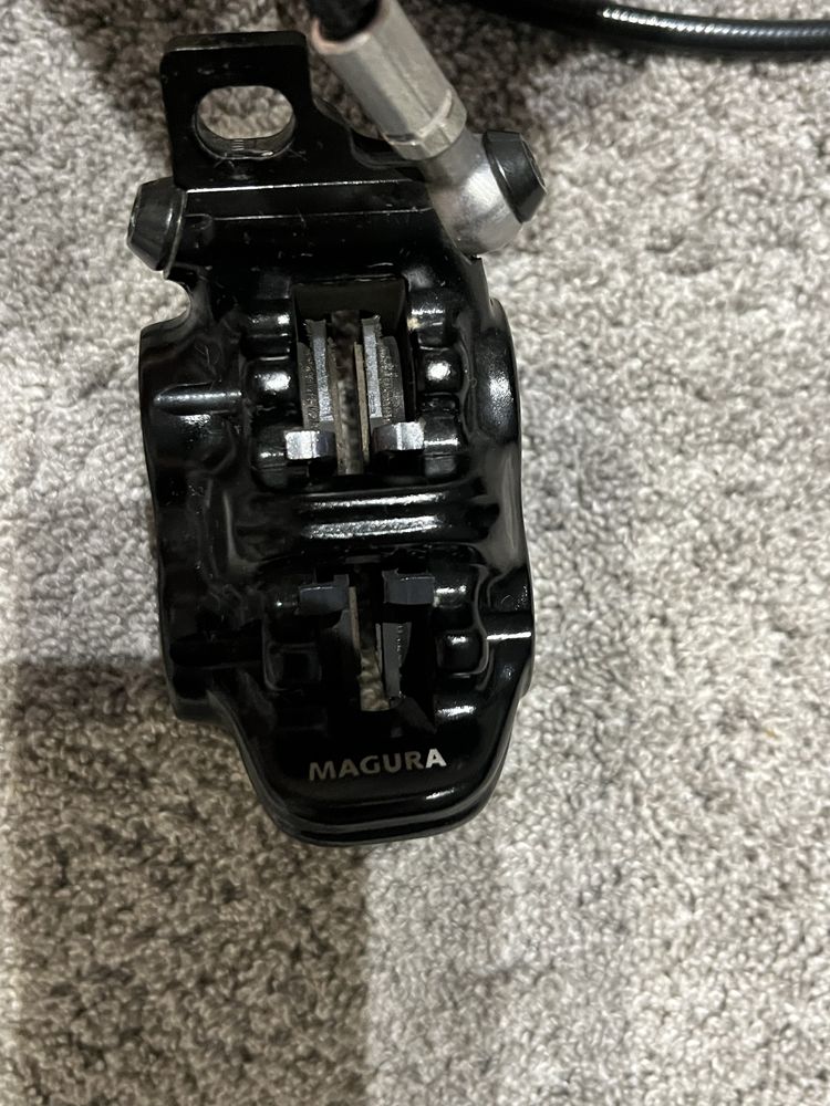 Magura mt5 (jak nowa)
