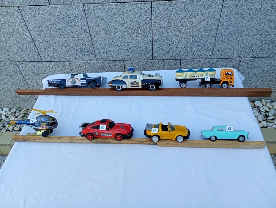 Brinquedos em Madeira -chapa-e plástico