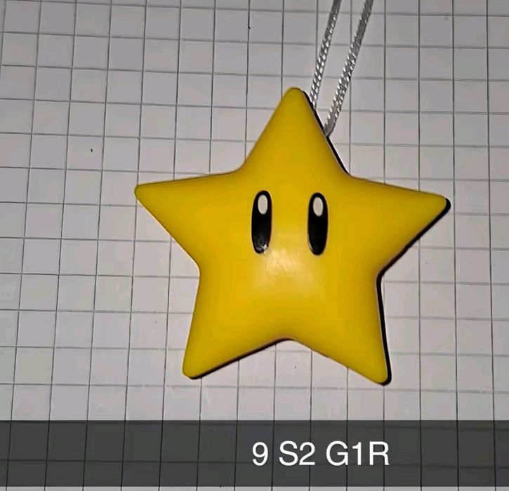 Обменяю игрушки с киндер марио