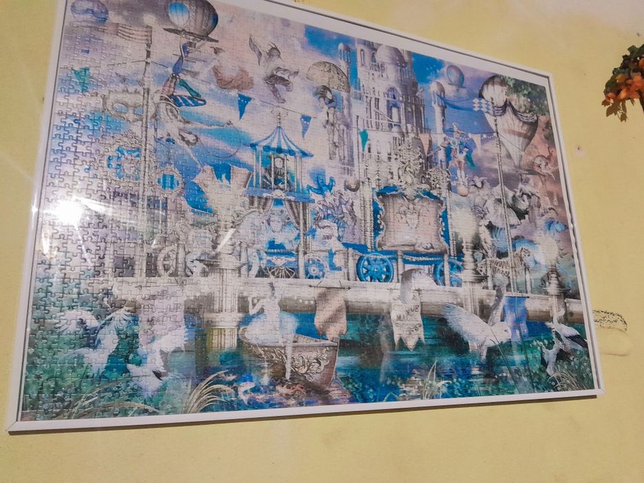 Bonito puzzle 1000 peças marca Heye carrossel