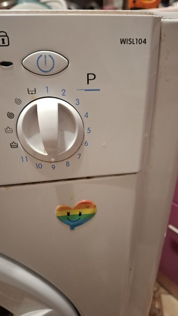 Продам пральну машинку indesit