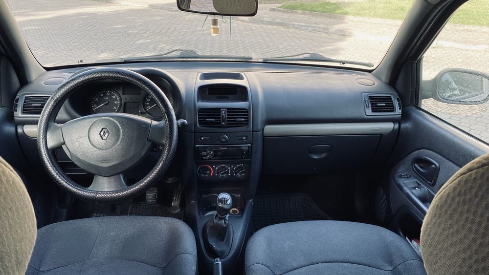 Renault Clio 2004
