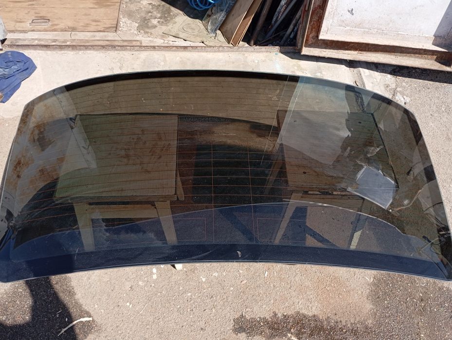 Скло заднє на BMW 5серія