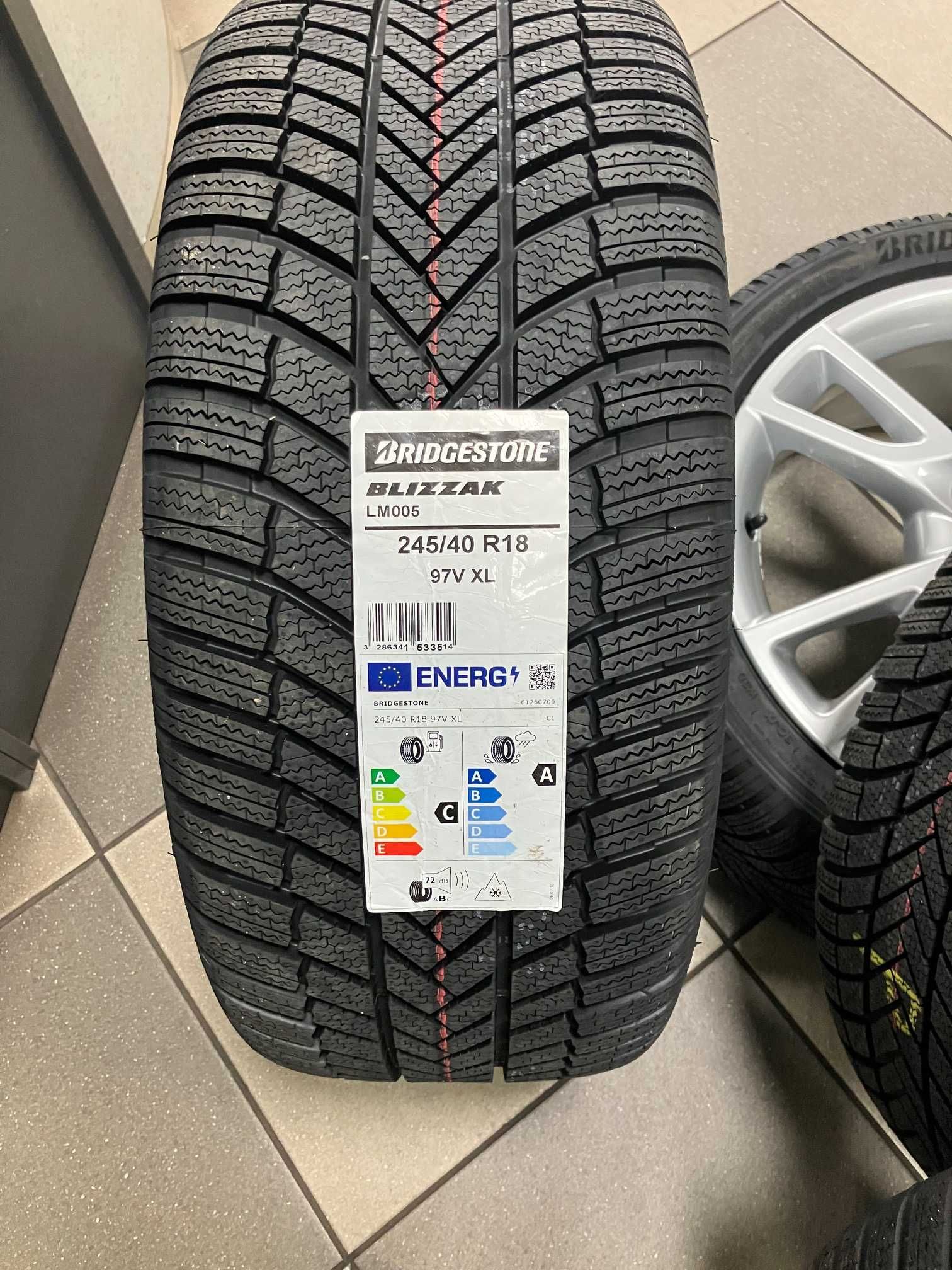 Koła zimowe Nowe Audi A4 18 S-LINE Bridgestone Blizzak LM005 Rok 2023