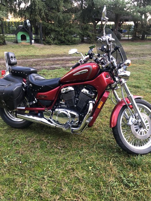 Suzuki Intruder VS800