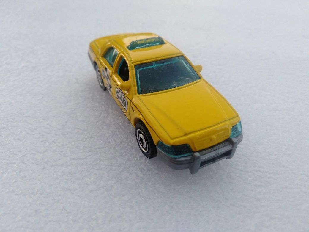 Matchbox auto model taxi ford