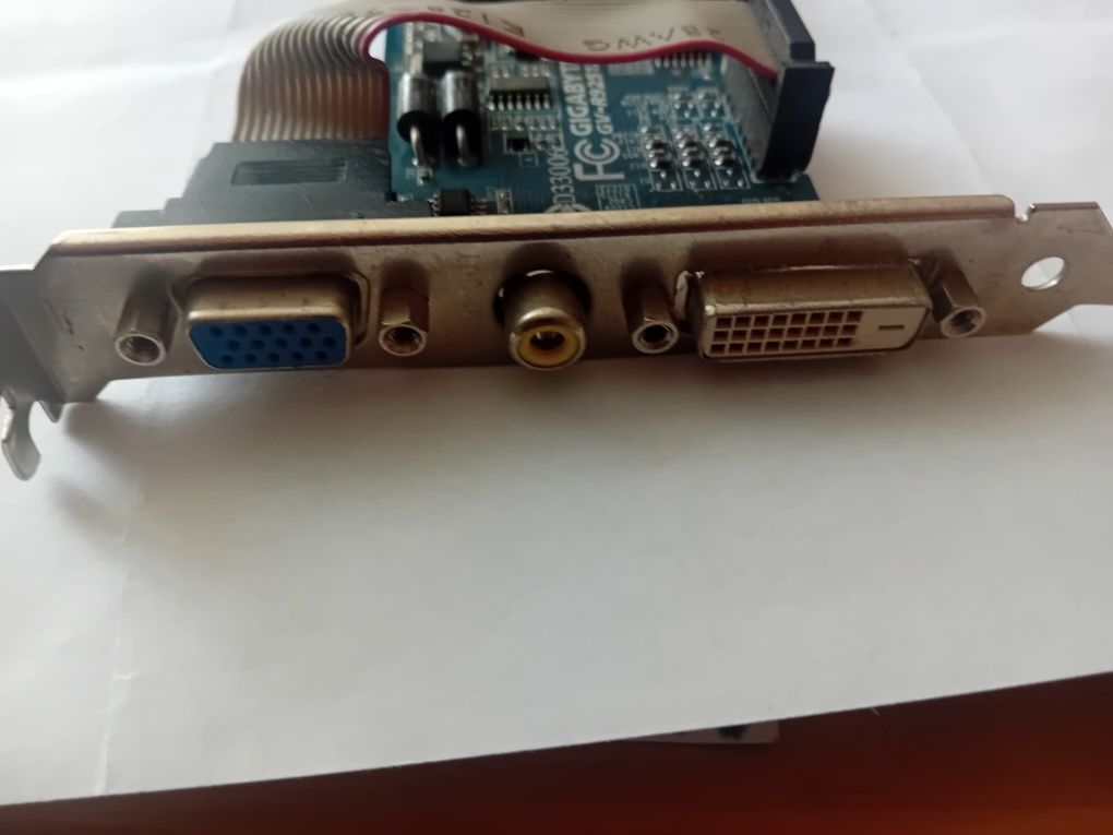 Karta graficzna gigabyte gv-R925128DE