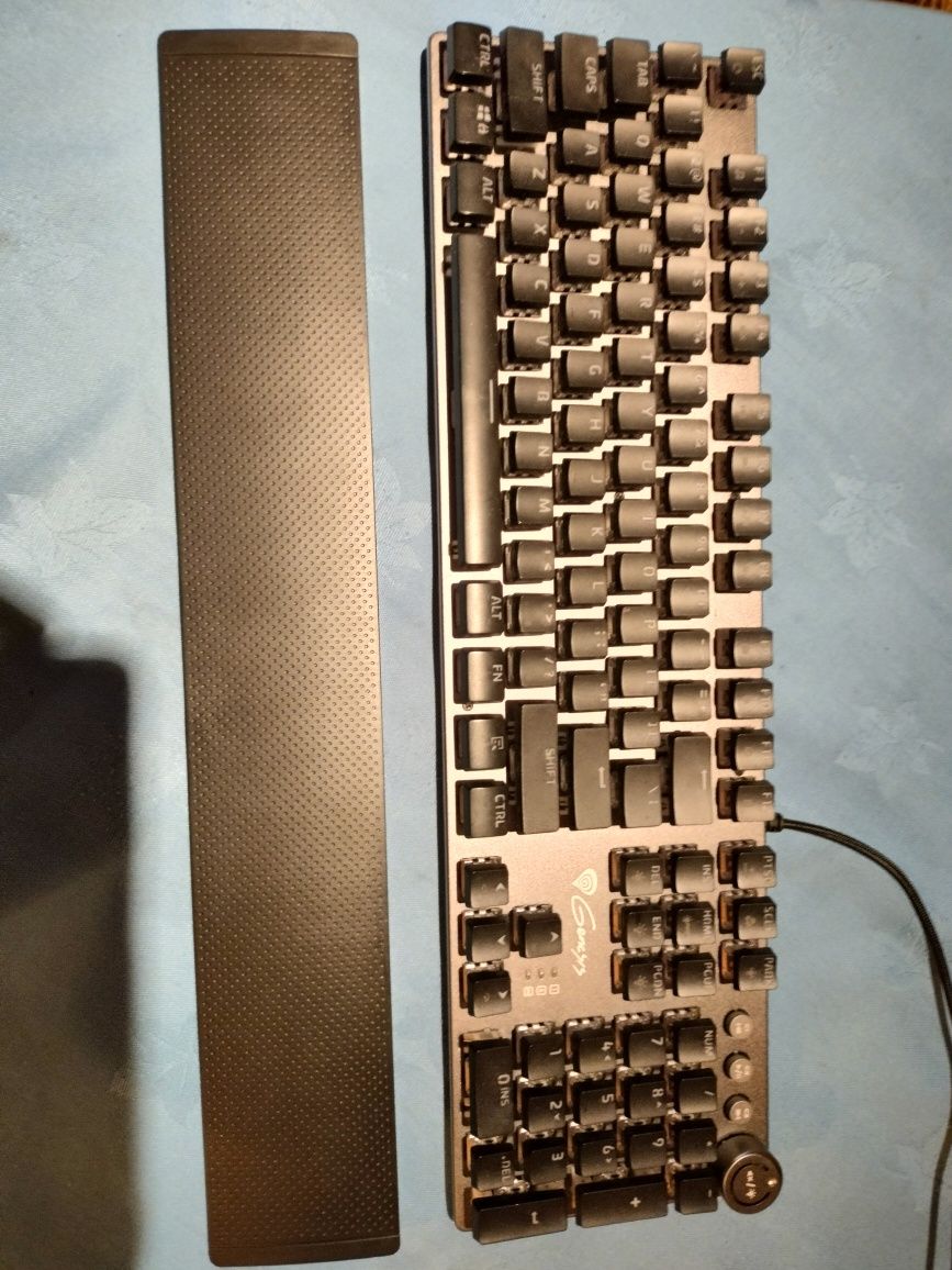 Klawiatura Genesis Thor 401 RGB
