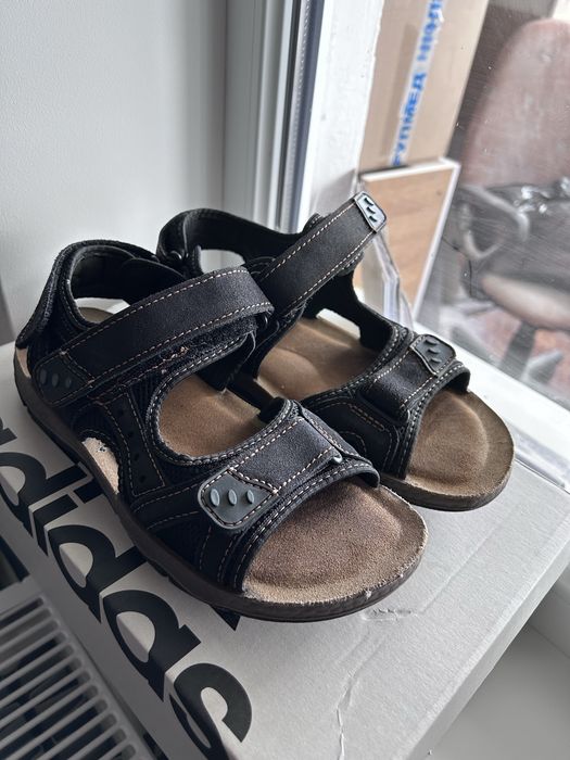 Сандалі на хлопчика 39 р.