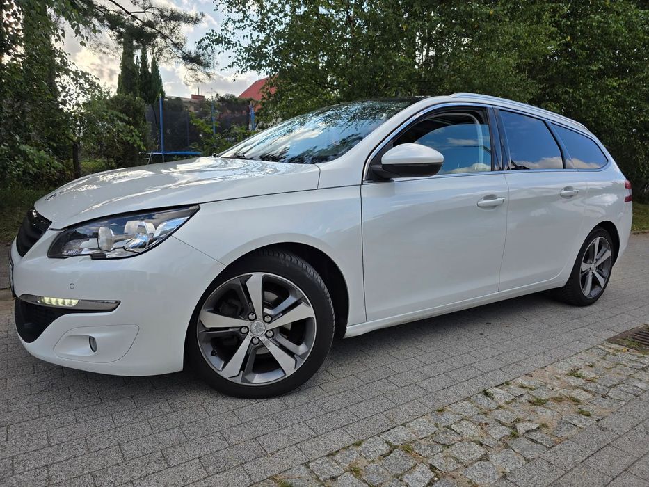 Peugeot 308 2015 r. 1.6 HDI 120 KM.kombi, BIAŁA PERŁA, Panorama,Kamera,Nawi,KLIMA!