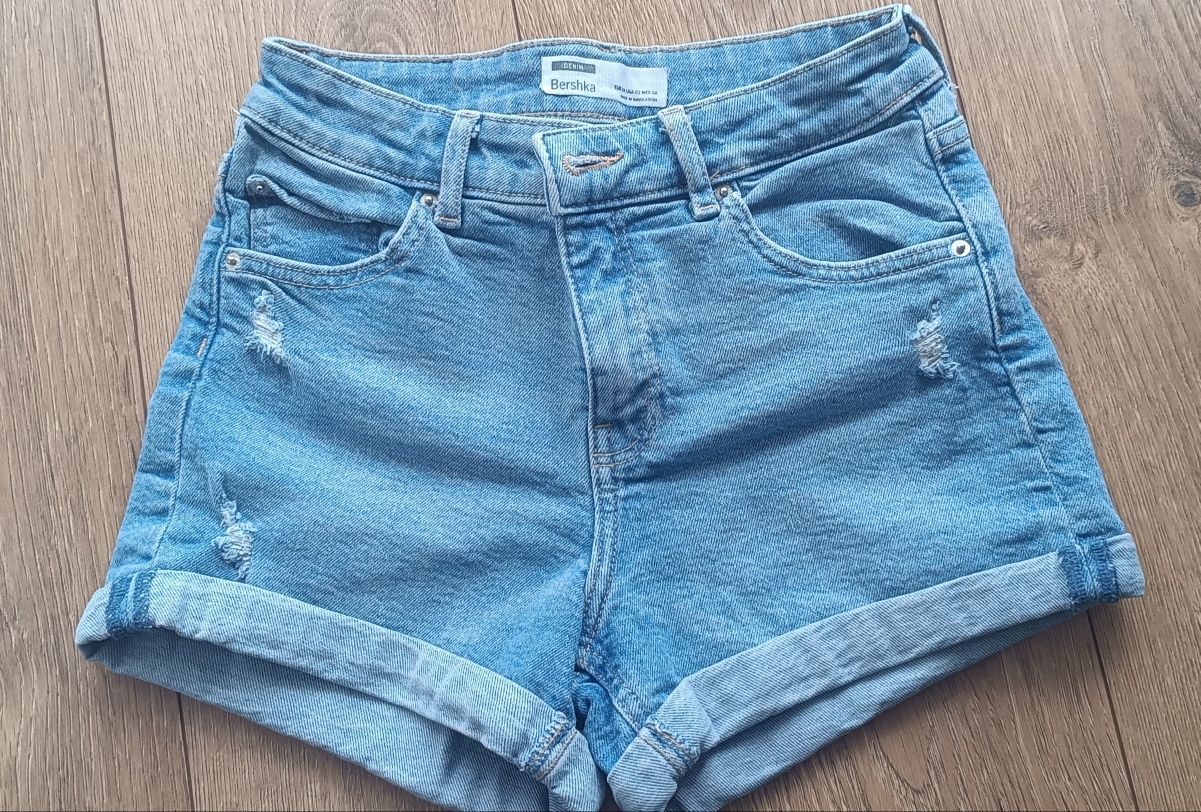 Spodenki damskie jeansowe Bershka rozmiar XS/34