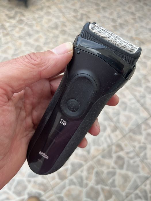 Maquina de barbear , Braun serie 3 .