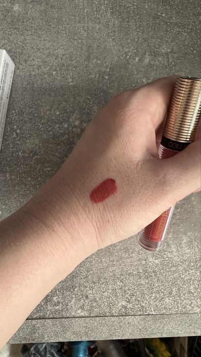 Помада Collisstar