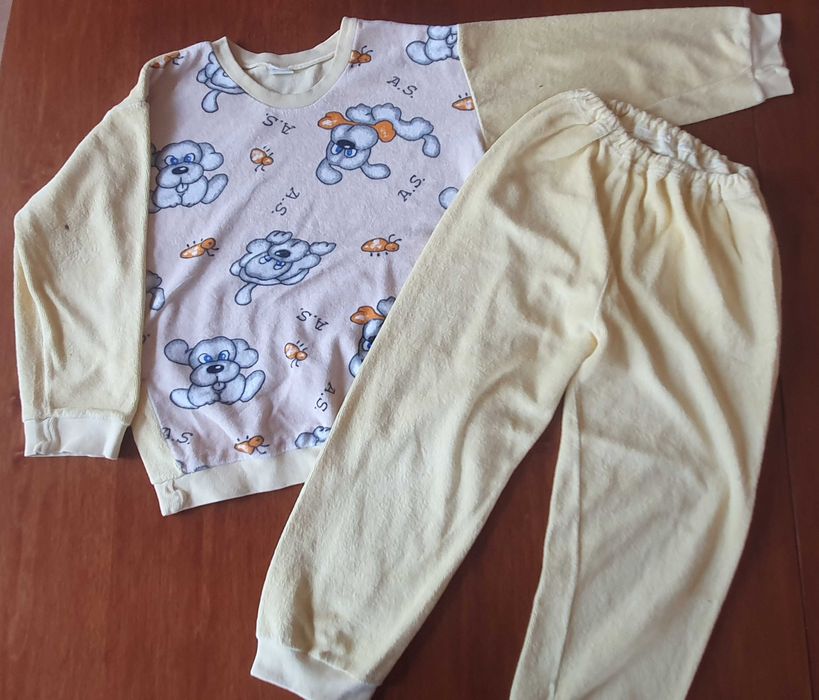 Piżama frotte bluzka długi rękaw i spodnie komplet Janka roz.122 (361