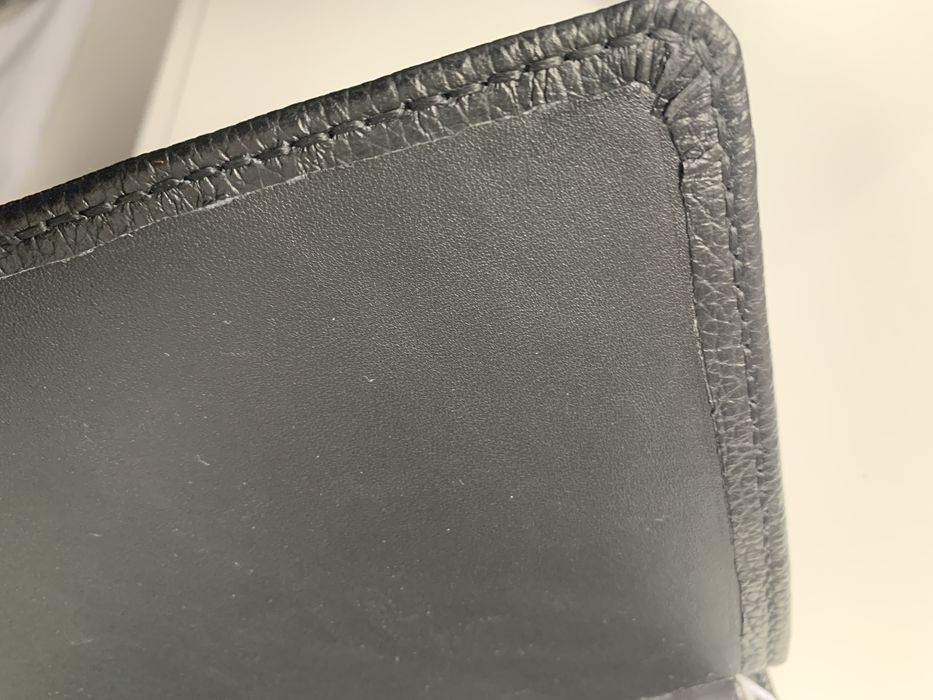 Библия на русском. Совр. пер. Кожа. Серебряный срез. Размер 15,5х23cm