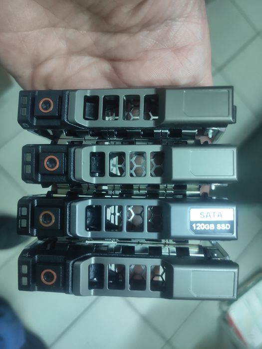 Карман 2.5 " для hdd/ssd Dell powerEdge gen 11-13 (R610, 620, 730)