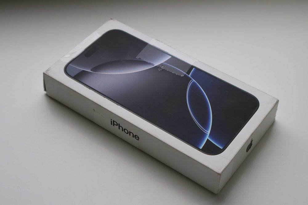 Новий Apple Iphone 16 Pro Max 256Gb Black Titanium Neverlock