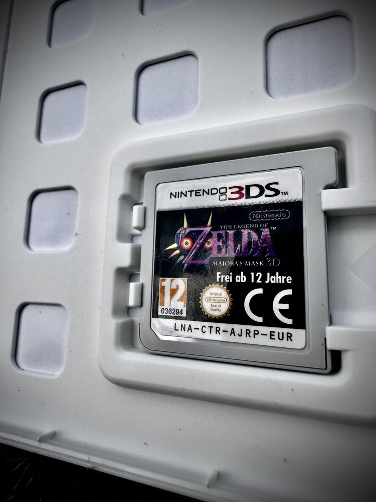 Zelda majora Majora's mask 3d 3ds i call of duty modern warfare 3 DS