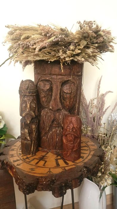 Rzeźby słowiańskie drewniane dębowe Weles Swarożyc Domownik amulet róg