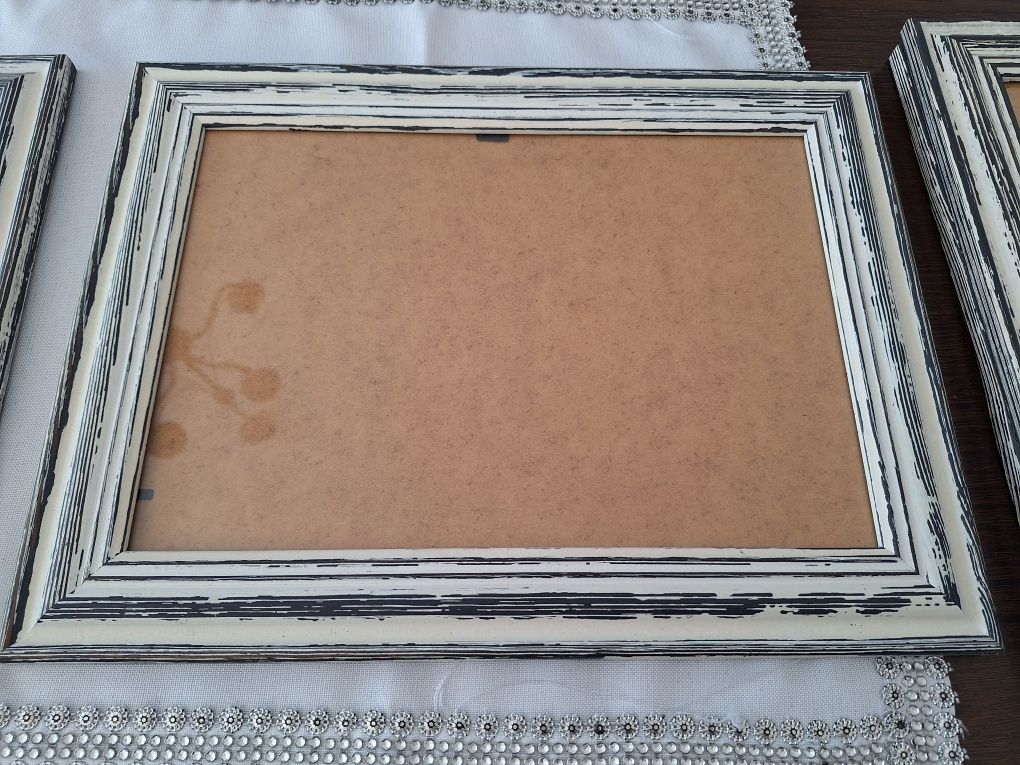 Ramki do zdjęć 21x30 biało- granatowe