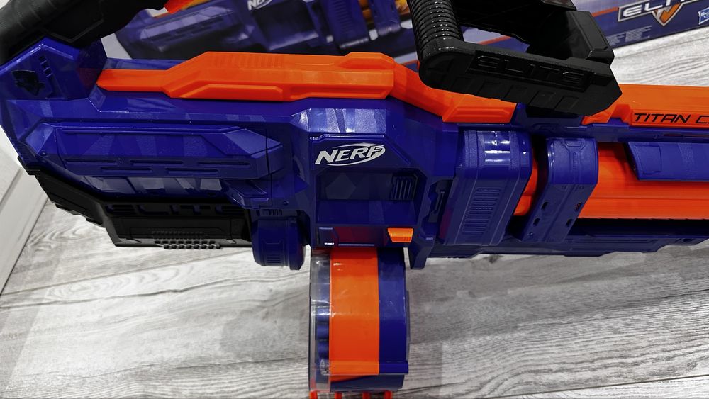 Бластер Nerf Elite Titan CS-50