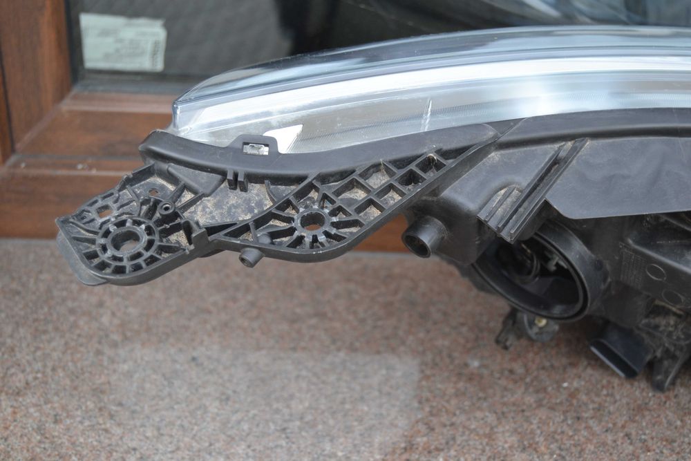 Ford Galaxy Mk4 lampa lewy przód lewa przednia przod galaxy ford mk4