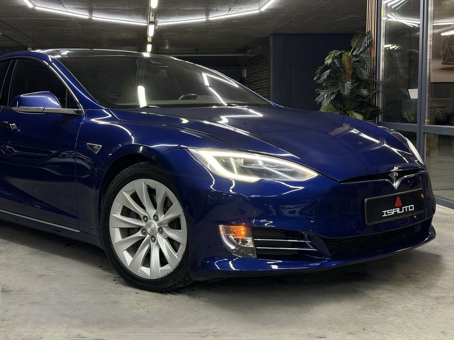 Tesla Model S 75D