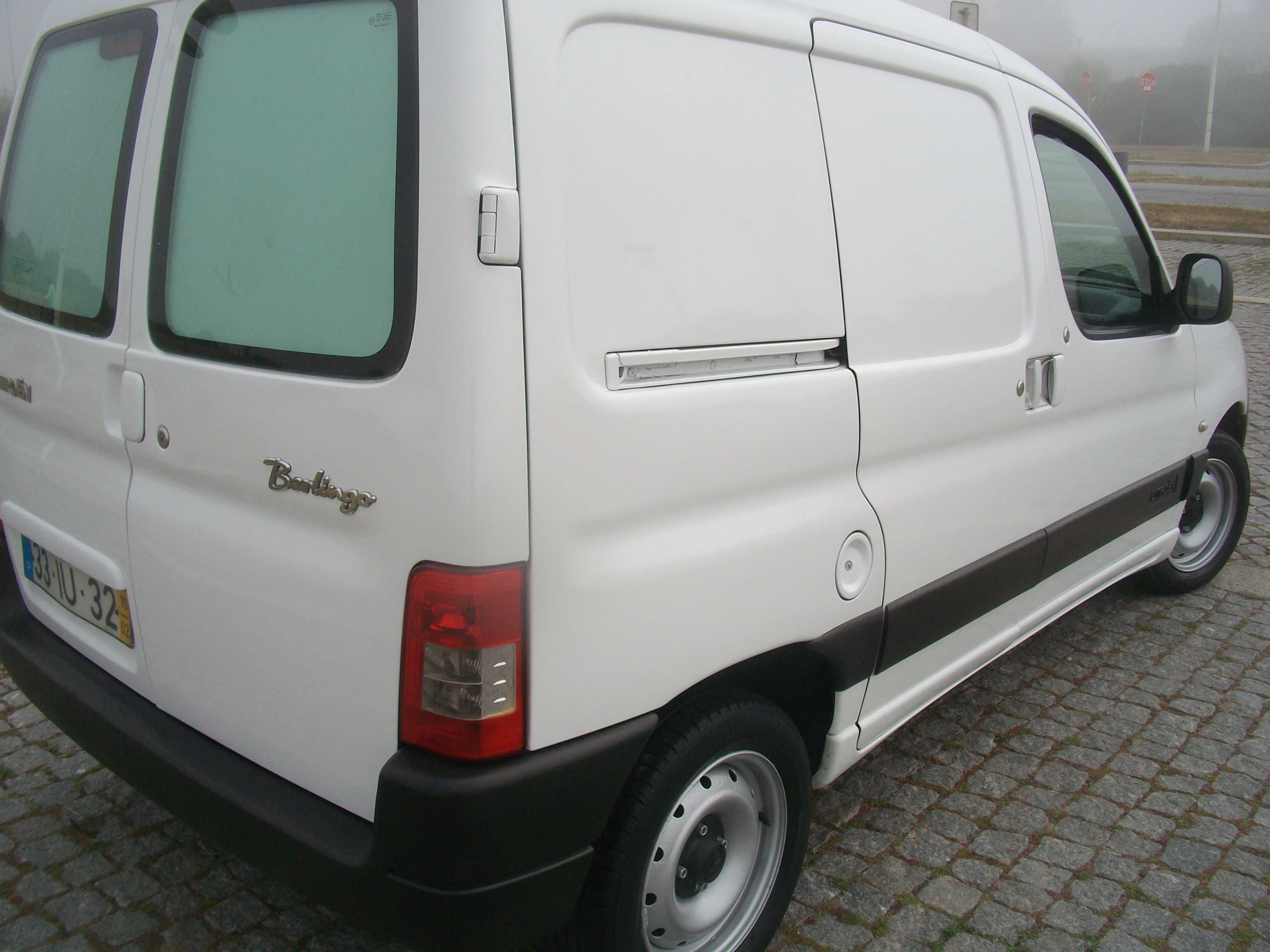 Citroen Berlingo 1.6D (Fibrada no interior) de 2010