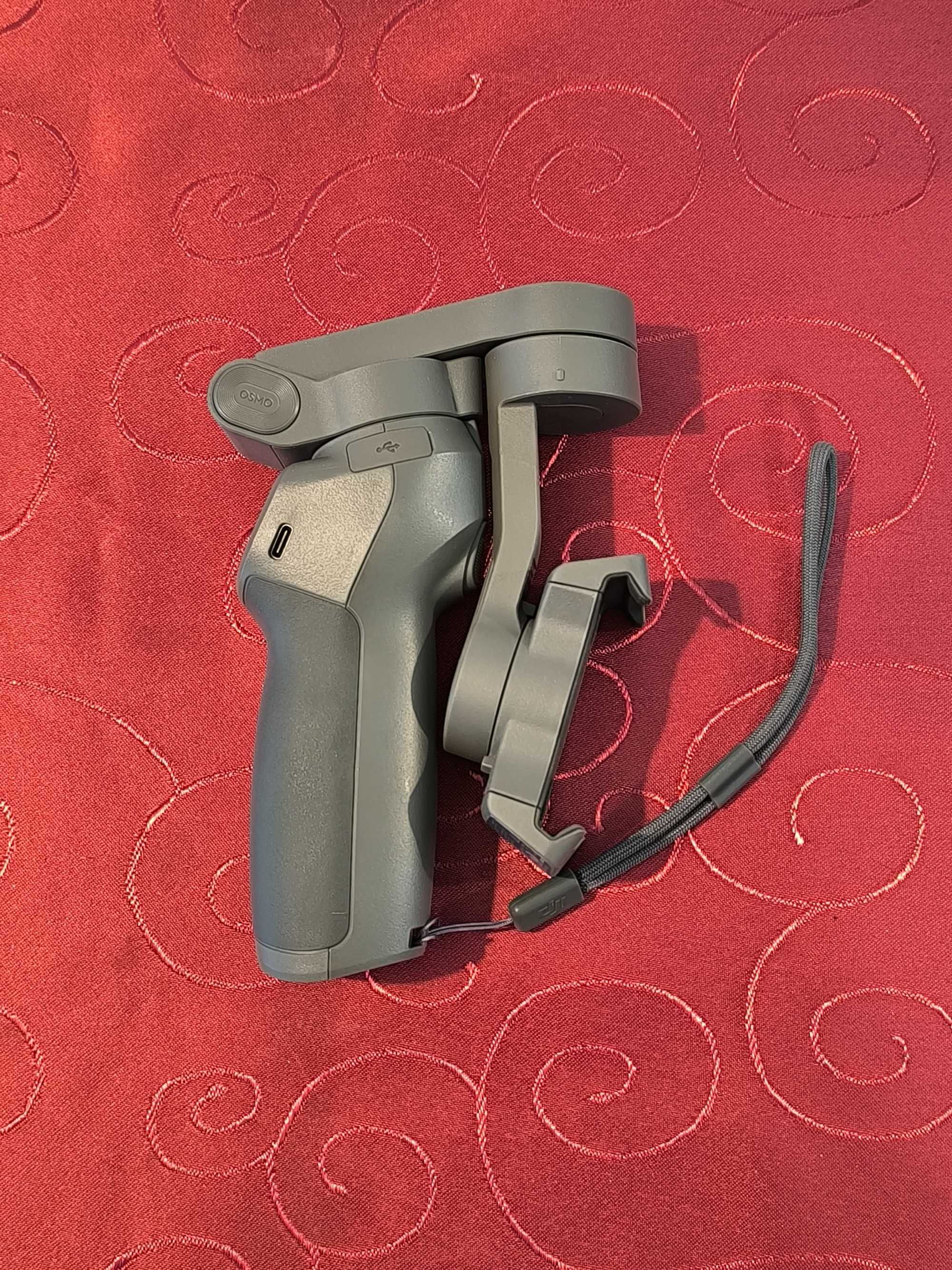 DJI Osmo Mobile 3