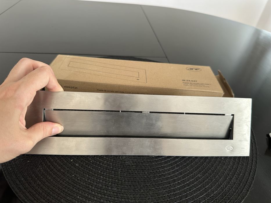 Frente correio com mola JNF escovado