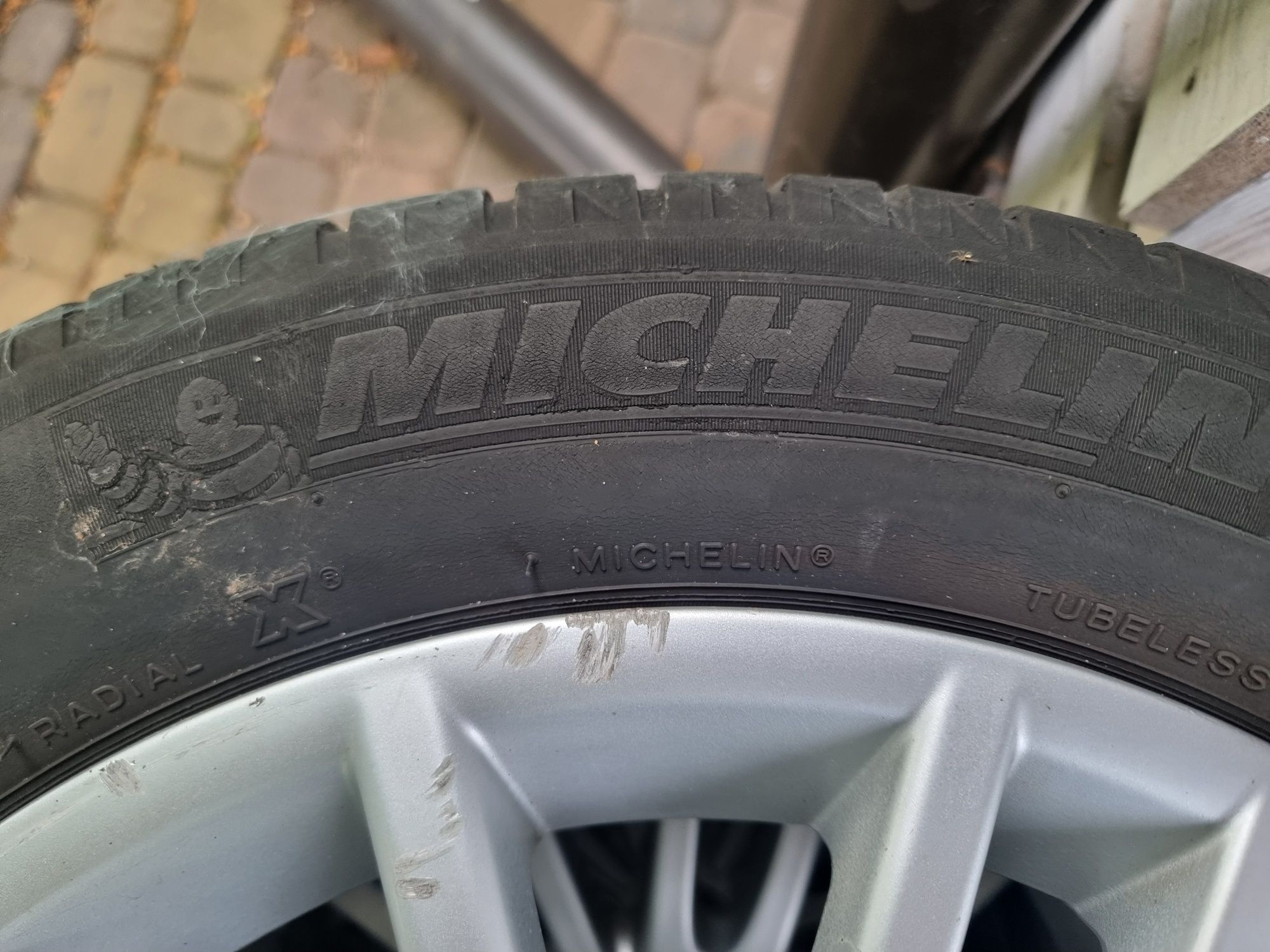 4 felgi z oponami Michelin "16 z Opel Meriva B