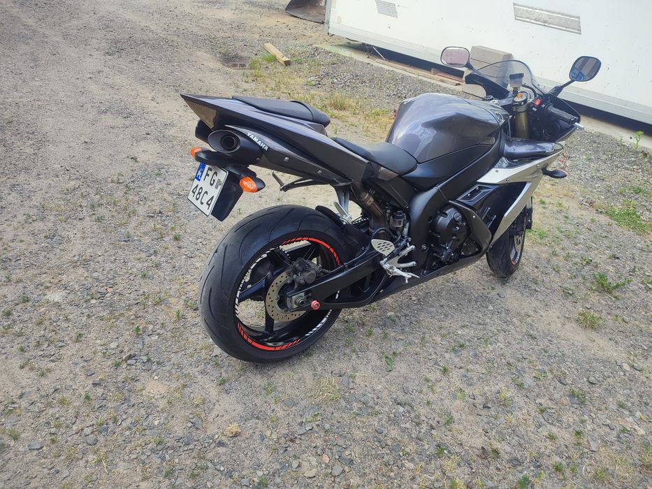 Yamaha R1 rn12 (niski przebieg)