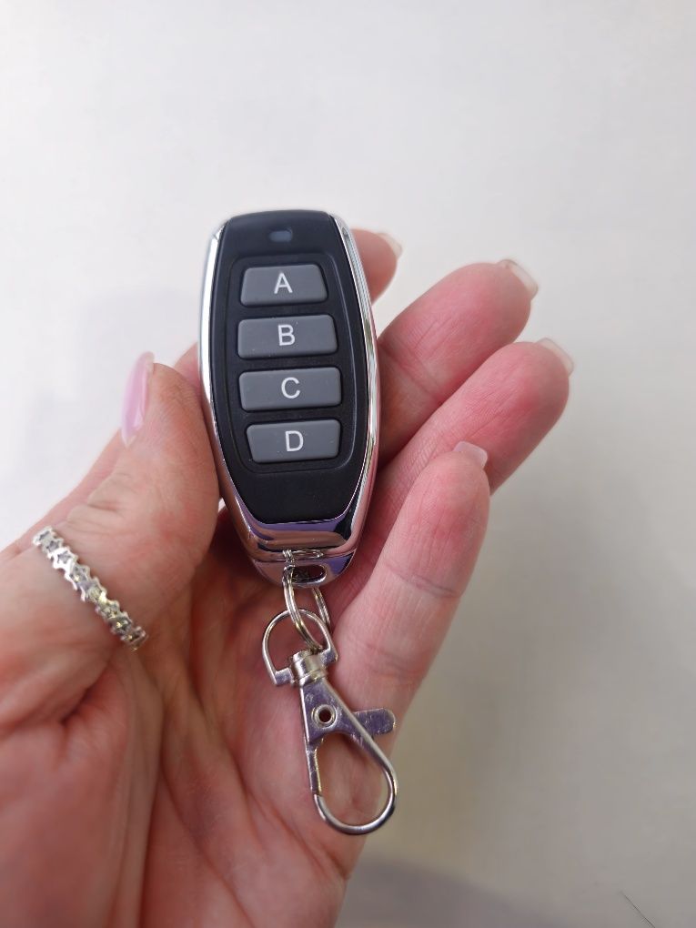 Дистанційний пульт керування гаражом, шлагбаумом, реле 433 Мгц, EV1527