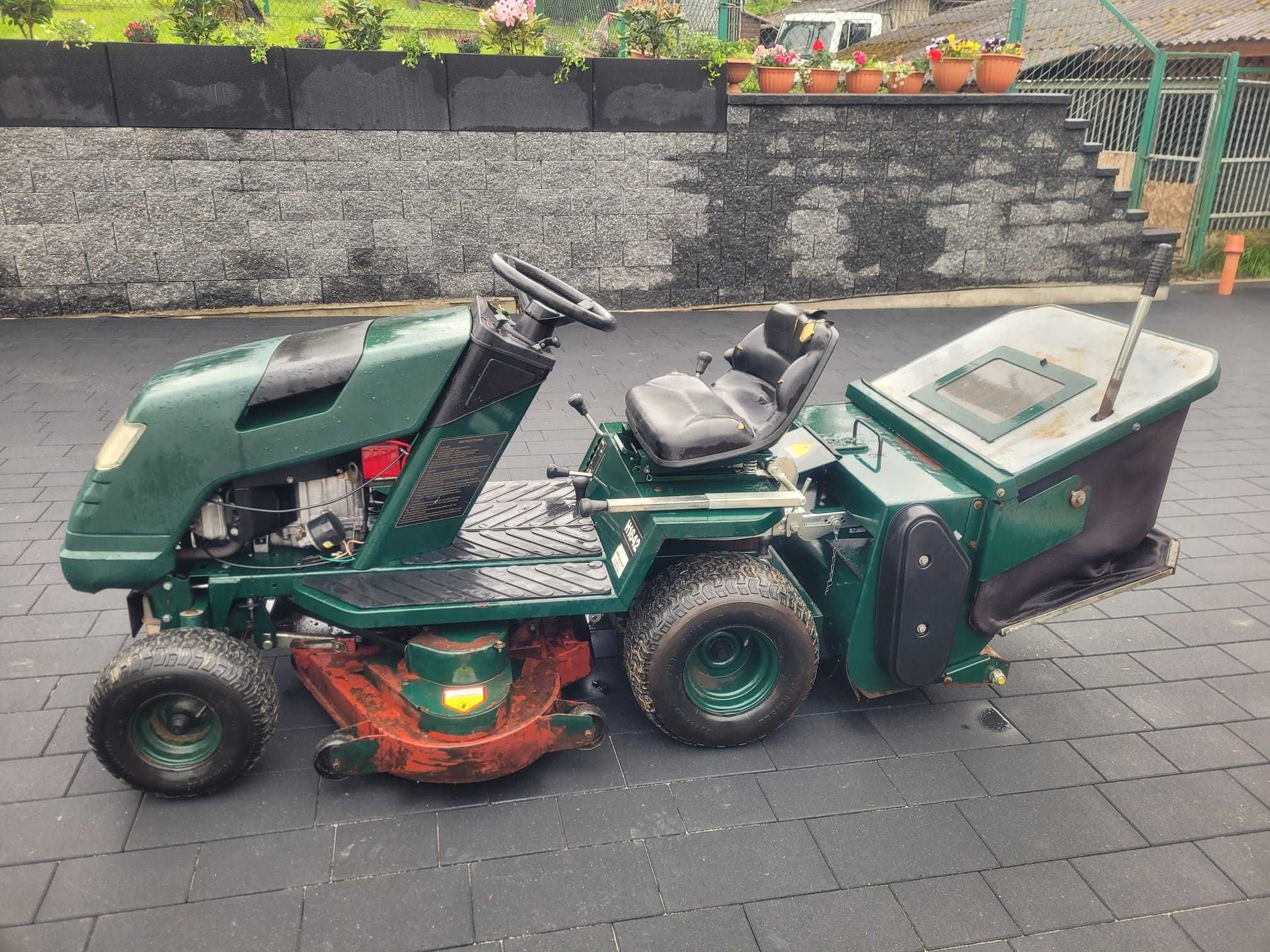Hayter H1642, traktorek kosiarka, zamiatarka, silnik Vanguard 16 KM V