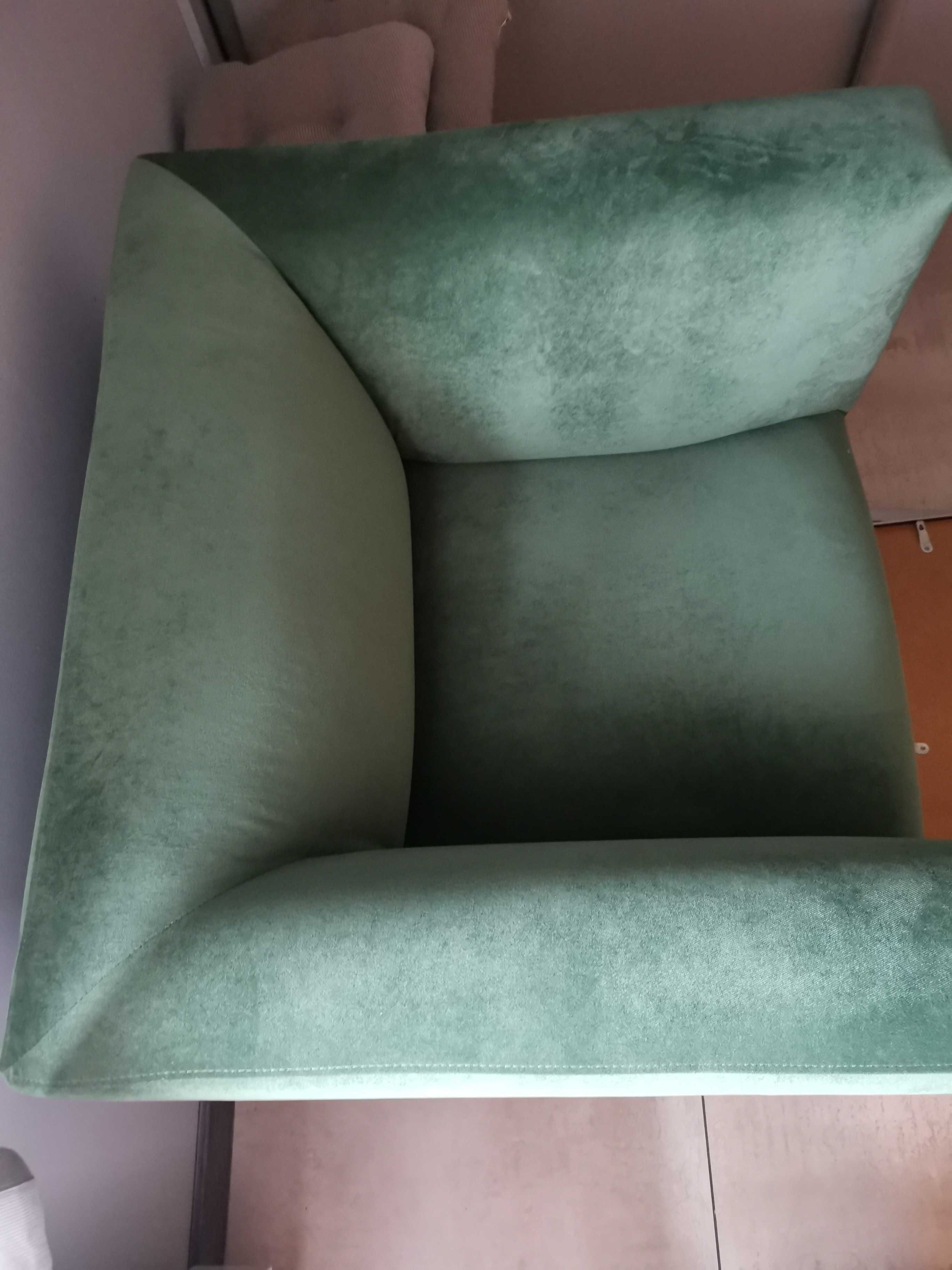 Fotel zielony firny 9 Designer