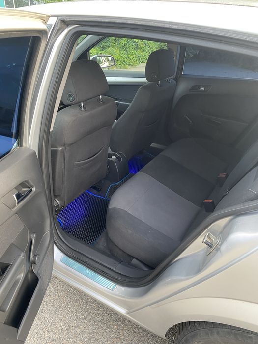 Продам opel astra h