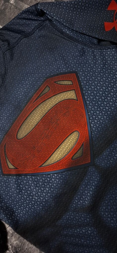 Koszulka kompresyjna Under Armour Heat Gear Superman termoaktywna