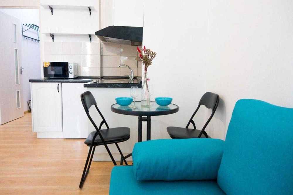 Світлицького 35, Виноградар, затишна студія з сучасним ремонтом