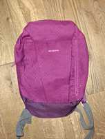 Bordowy plecak decathlon Quechua