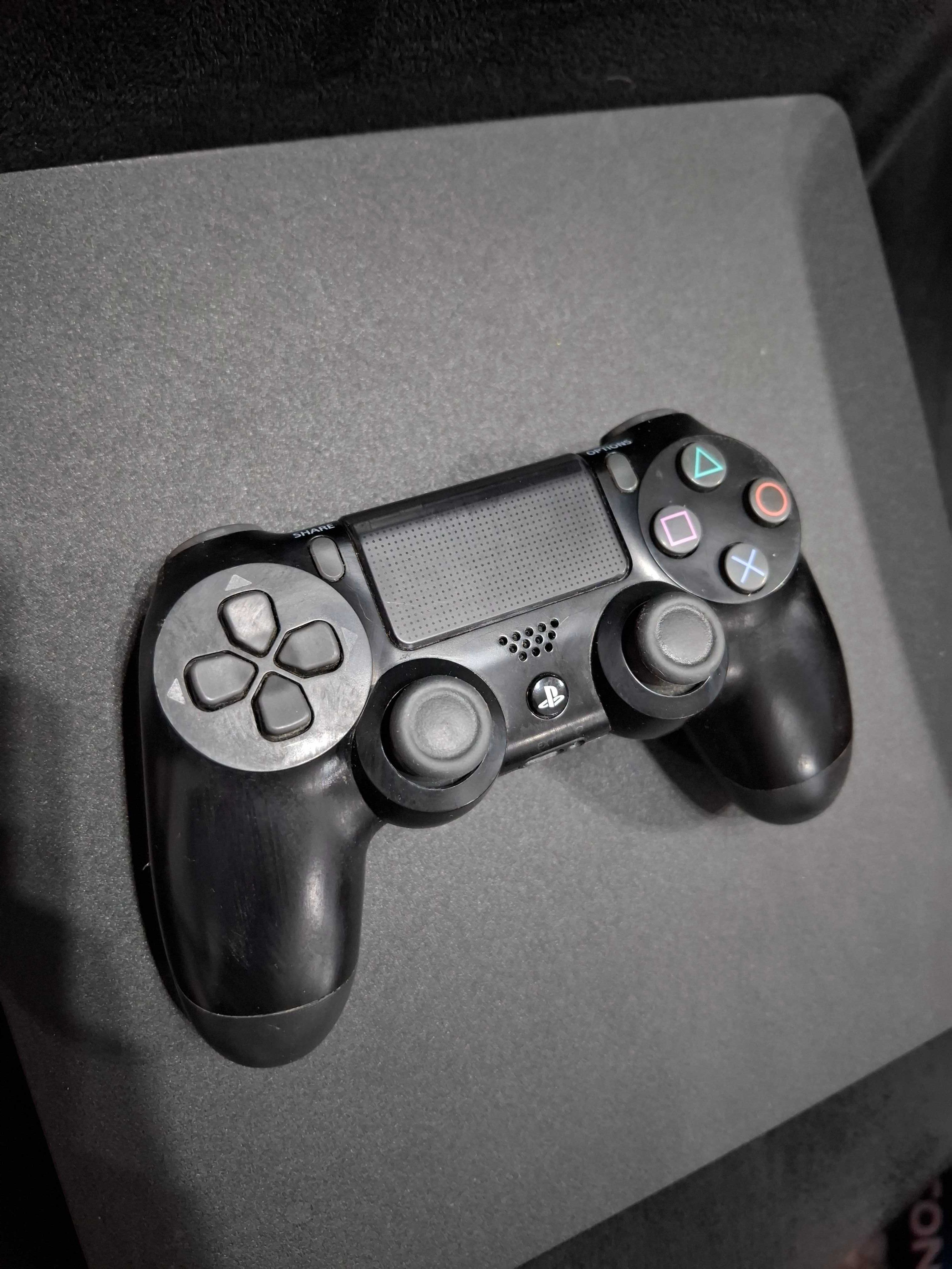 Konsola Sony PS4 Slim PlayStation 4 500GB pad HDMI