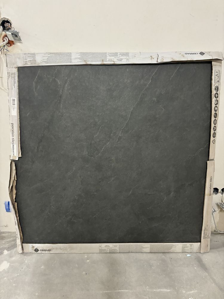LIMONE ASH Black 1197x1197