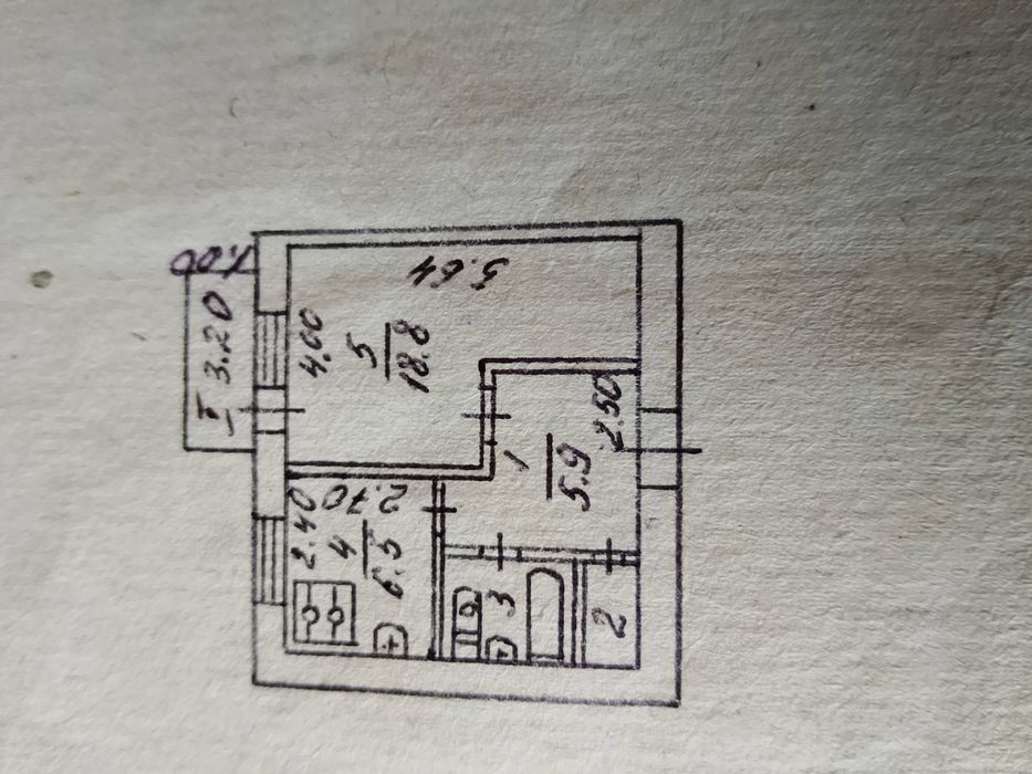 Продам 1 к. квартиру на Грушевського