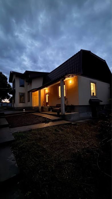 Будинок з садом + город