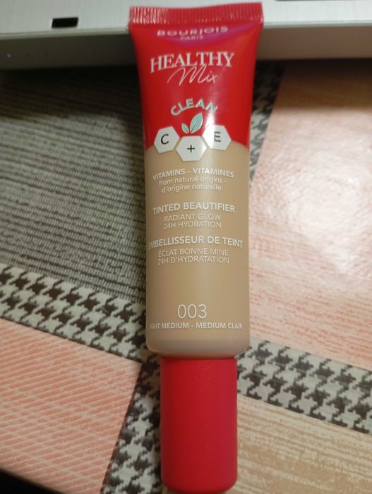 Bourjois Nawilżający Krem Healthy Mix Nr 003 Light Medium 30 Ml
