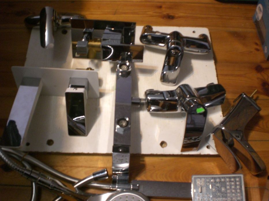 Armatura baterie łazienkowe, wannowe, prysznicowe odpływy liniowe