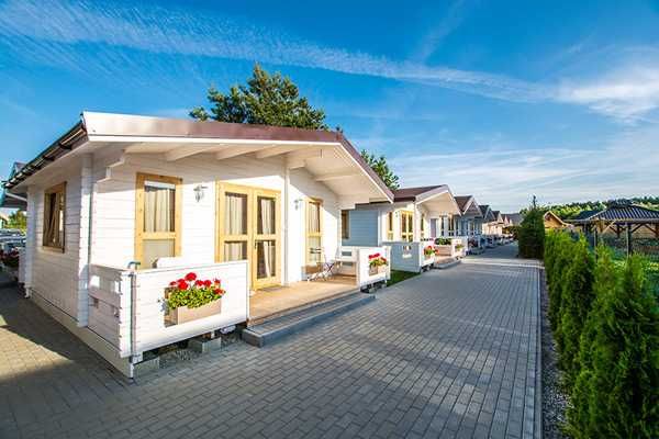 Drewniany domek letniskowy WEEKEND I 25 + 8 m2 - ROD, ośrodek wczasowy