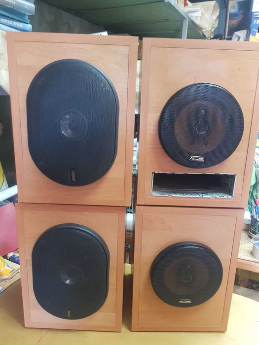 Колонки аудио . Auris