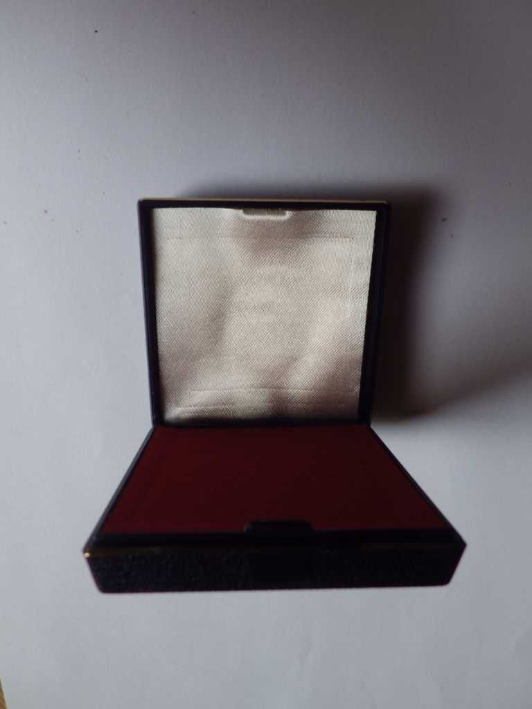 Etui / pudełko / puzderko na monety LINDNER 2006