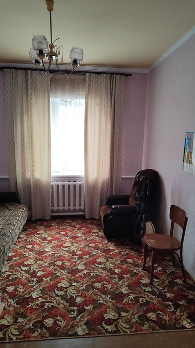 Продам пів будинку с. Гламазди. Власник.