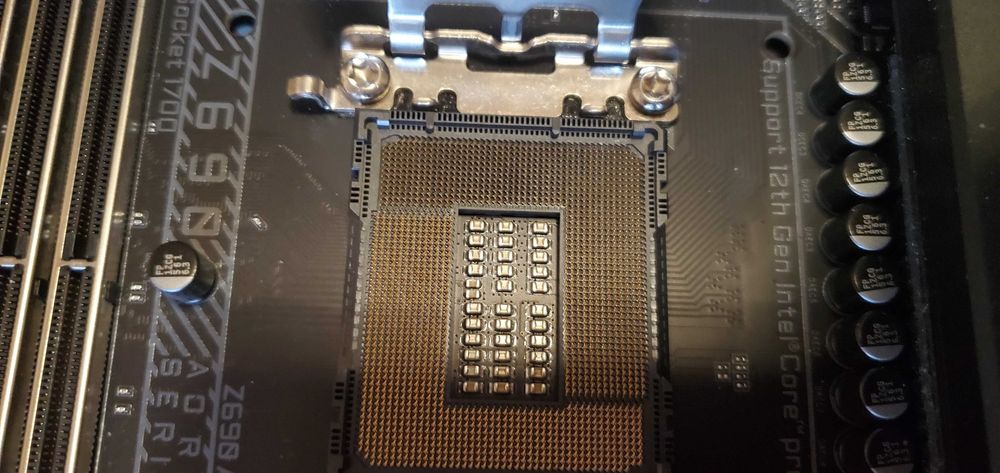 Гарантія Gigabyte Z690 Aorus Pro Wi-Fi 6E DDR5 + i5-12600K + подарунки